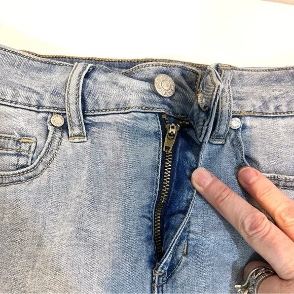 Guess Stretchy Jean Skirt With Stripes - Picture 4 of 10